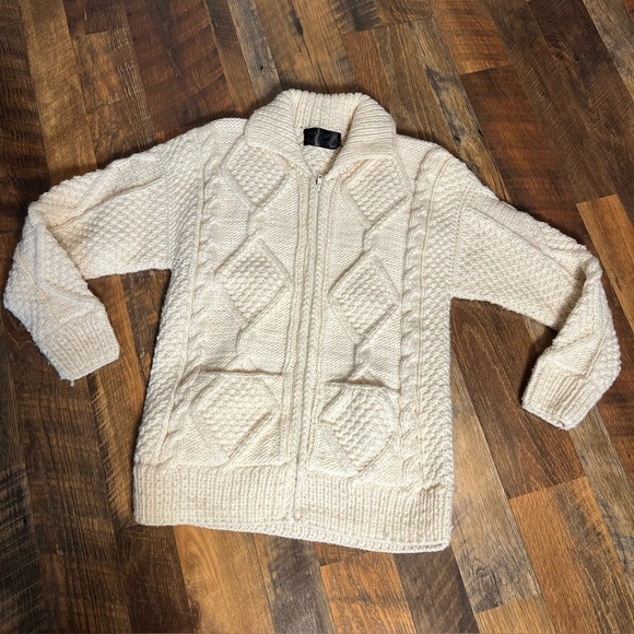 Otavalo Native American hand made in Ecuador 100% wool zippered sweater, small - Picture 1 of 5